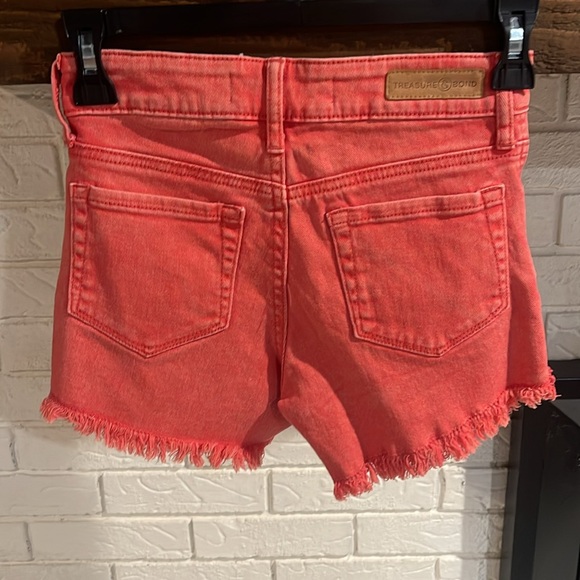 Treasure & Bond - red denim shorts - Picture 2 of 2